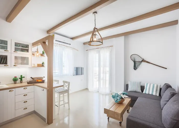 Appartement Nautilus Sea View 4 *